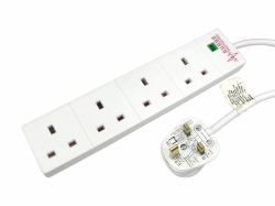 Cables Direct RB-05M04SPD protection surtension 4 sortie[s] CA 220-240 V Blanc 5 m 