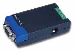 Moxa TCC-80 convertisseur série, répéteur et isolateur RS-232 RS-422/485 