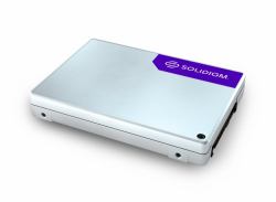 Solidigm D7-P5810 800 Go U.2 PCI Express 4.0 NVMe 