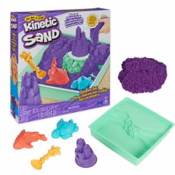 Spin Master Kinetic Sand , Coffret Bac à sable, 454 g de sable violet, bac à sable, 4 moules et outils, jouets sensoriels pour les enfants à partir de 3 ans 