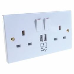 connektgear CONNEkT Gear 27-2000 prise de courant Blanc 