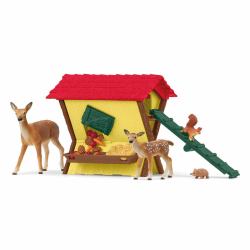schleich FARM WORLD Feeding the Forest Animals (Sorgenfresser Nisha [28 cm])